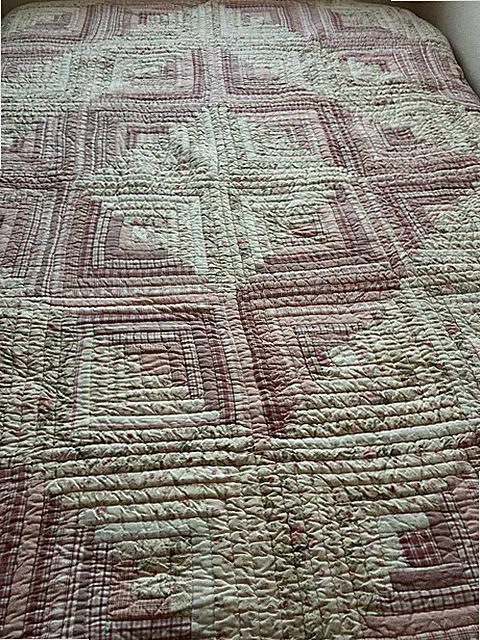 EDDIE BAUER HOME PATCHWORK QUILT PINK FLORAL REVERSIBLE FULL/QUEEN