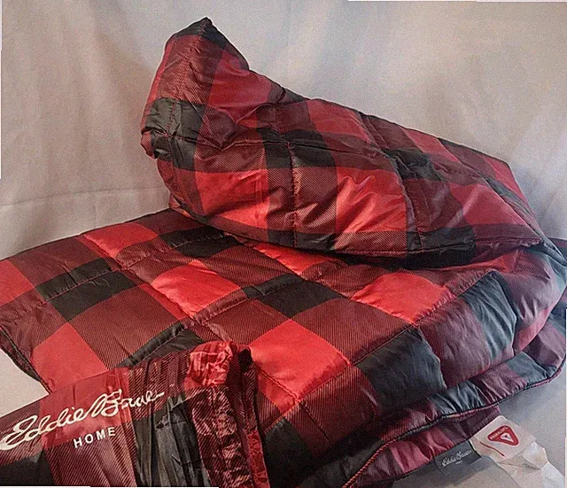 Eddie Bauer Primaloft Quilt Blanket Packable Throw 70"x 60” Buffalo Plaid